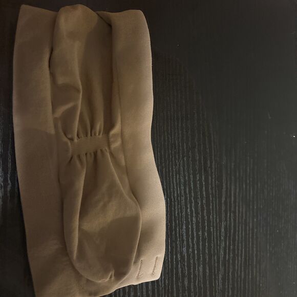 Skims Tan Seamless Bandeau Strapless Bralette Size XS - Picture 2 of 4